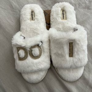 NEW I DO slippers! Size 9-10